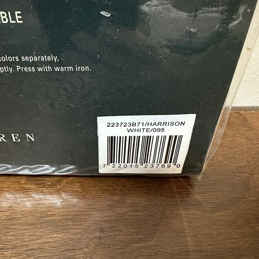 RALPH LAUREN Harrison White Cotton Blend Tablecloth 70 x 104 Oblong NEW